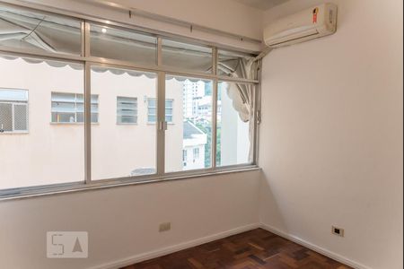 Quarto 1 de apartamento para alugar com 2 quartos, 60m² em Grajaú, Rio de Janeiro