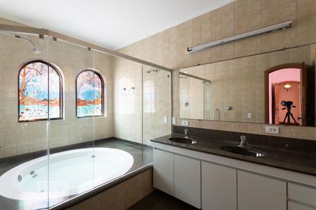 Banheiro da Suíte de casa à venda com 5 quartos, 280m² em Jardim Avelino, São Paulo