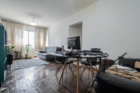 Sala de apartamento para alugar com 2 quartos, 80m² em Jardim das Acácias, São Paulo