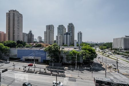 Vista de apartamento para alugar com 2 quartos, 80m² em Jardim das Acácias, São Paulo