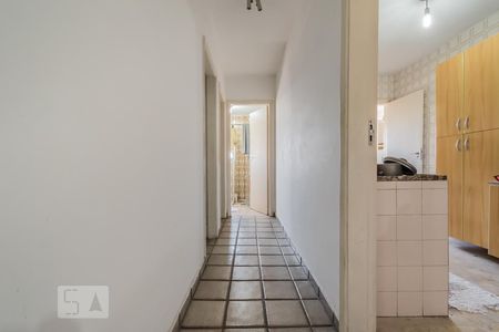 Corredor de apartamento para alugar com 2 quartos, 80m² em Jardim das Acácias, São Paulo