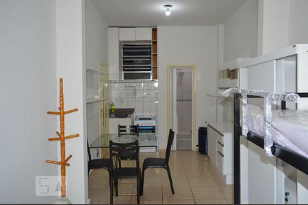 Cozinha de kitnet/studio à venda com 1 quarto, 30m² em Centro, Niterói