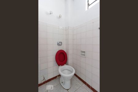 Banheiro de apartamento para alugar com 1 quarto, 55m² em Água Fria, São Paulo