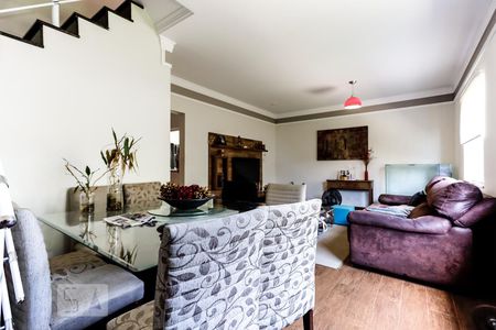Sala de casa de condomínio à venda com 3 quartos, 134m² em Vila Germinal, São Paulo