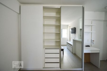 Studio de kitnet/studio para alugar com 1 quarto, 25m² em Cerqueira César, São Paulo