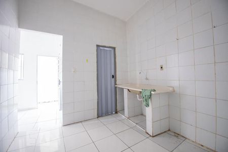 cozinha de casa para alugar com 2 quartos, 70m² em Vila Georgina, Campinas