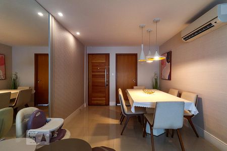 Sala de apartamento à venda com 2 quartos, 85m² em Recreio dos Bandeirantes, Rio de Janeiro