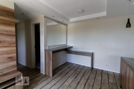 Sala de apartamento para alugar com 3 quartos, 57m² em Jardim Las Vegas, Guarulhos