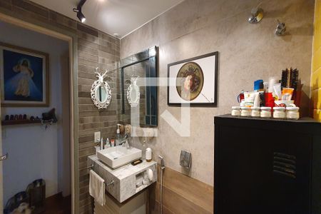 Banheiro de apartamento à venda com 2 quartos, 64m² em Andaraí, Rio de Janeiro