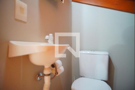 Lavabo de casa de condomínio à venda com 3 quartos, 79m² em Humaitá, Porto Alegre