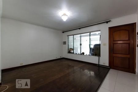 Sala de casa à venda com 3 quartos, 200m² em Jardim Santa Emilia, São Paulo