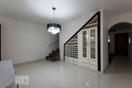 Sala de jantar de casa à venda com 3 quartos, 200m² em Jardim Santa Emilia, São Paulo