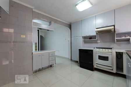 Cozinha de casa à venda com 3 quartos, 200m² em Jardim Santa Emilia, São Paulo