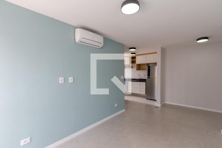 Sala de apartamento para alugar com 1 quarto, 42m² em Jardim das Acácias, São Paulo