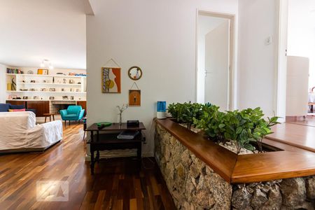 Sala de casa para alugar com 3 quartos, 180m² em Caxingui, São Paulo