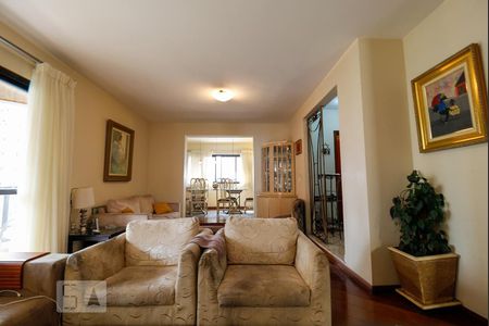 Sala de TV de apartamento para alugar com 3 quartos, 230m² em Perdizes, São Paulo