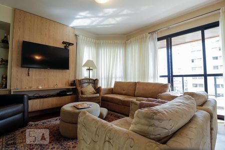 Sala de TV de apartamento para alugar com 3 quartos, 230m² em Perdizes, São Paulo