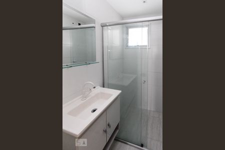 Banheiro de apartamento para alugar com 3 quartos, 60m² em Vila Bela, São Paulo