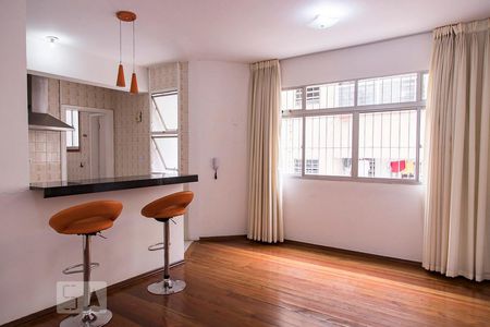 Sala de apartamento para alugar com 2 quartos, 87m² em Alto Barroca, Belo Horizonte