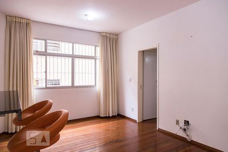 Sala de apartamento para alugar com 2 quartos, 87m² em Alto Barroca, Belo Horizonte