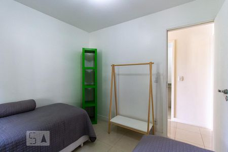 Quarto de apartamento para alugar com 2 quartos, 85m² em Laranjeiras, Rio de Janeiro