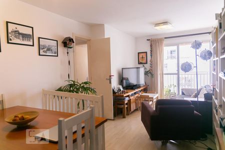 Sala de apartamento à venda com 2 quartos, 59m² em Vila Gumercindo, São Paulo