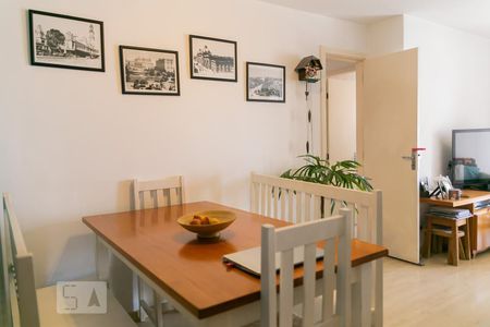 Sala de apartamento à venda com 2 quartos, 59m² em Vila Gumercindo, São Paulo