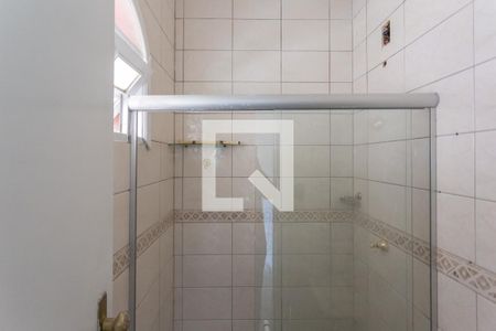 Banheiro de casa para alugar com 1 quarto, 55m² em Boa Vista, Belo Horizonte