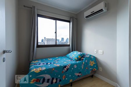 Quarto 1 de apartamento para alugar com 2 quartos, 52m² em Vila Olímpia, São Paulo