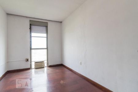 Dormitório 2 de apartamento à venda com 2 quartos, 70m² em Humaitá, Porto Alegre