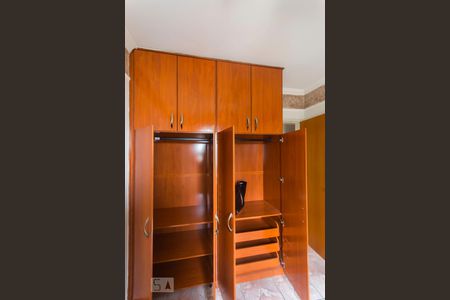 Quarto de apartamento para alugar com 2 quartos, 66m² em Jardim do Trevo, Campinas