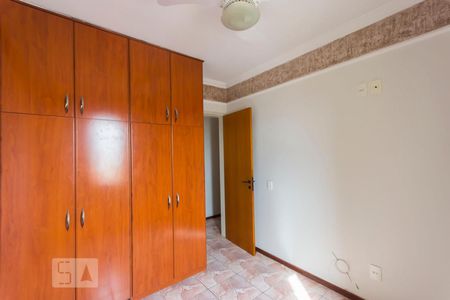 Quarto de apartamento para alugar com 2 quartos, 66m² em Jardim do Trevo, Campinas