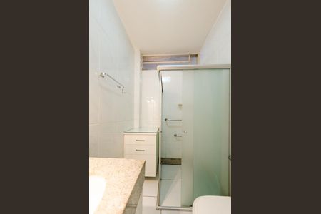 Banheiro de apartamento à venda com 2 quartos, 74m² em Centro, Belo Horizonte