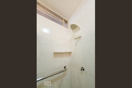 Banheiro de apartamento à venda com 2 quartos, 74m² em Centro, Belo Horizonte