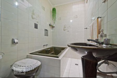 Banheiro do Quarto 1 de casa à venda com 3 quartos, 180m² em Vila Virginia, São Paulo