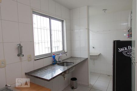 Cozinha de apartamento para alugar com 2 quartos, 60m² em Buritis, Belo Horizonte