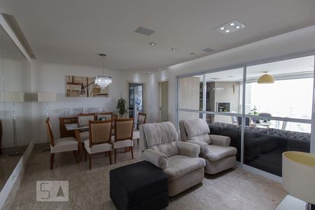 Sala de apartamento para alugar com 3 quartos, 111m² em Vila Bertioga, São Paulo