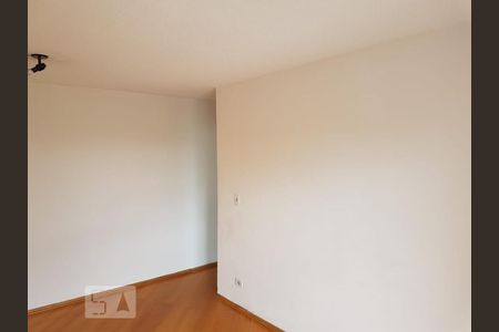 Sala de apartamento à venda com 3 quartos, 62m² em Parque Císper, São Paulo