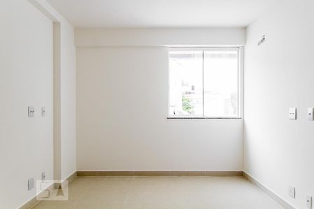 Quarto  de apartamento à venda com 1 quarto, 48m² em Zumbi, Rio de Janeiro