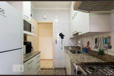 Cozinha de apartamento à venda com 2 quartos, 55m² em Horto, Belo Horizonte
