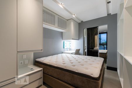 Suite de apartamento à venda com 1 quarto, 96m² em Vila Olímpia, São Paulo