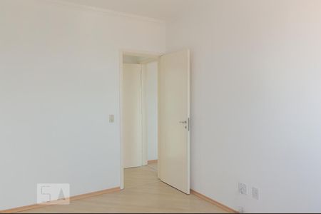 Quarto  de apartamento para alugar com 2 quartos, 64m² em Santa Terezinha, São Bernardo do Campo