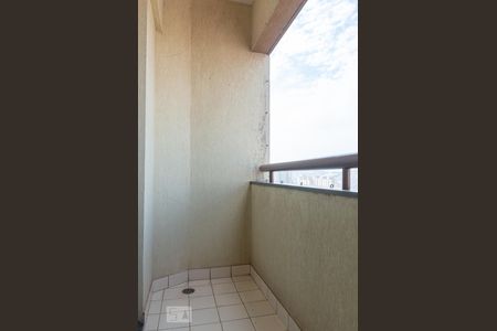 Sacada de apartamento para alugar com 2 quartos, 64m² em Santa Terezinha, São Bernardo do Campo