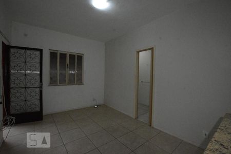 Quarto 1 de casa à venda com 1 quarto, 40m² em Braz de Pina, Rio de Janeiro