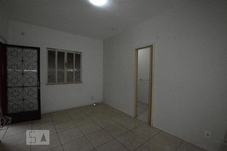 Quarto 1 de casa à venda com 1 quarto, 40m² em Braz de Pina, Rio de Janeiro