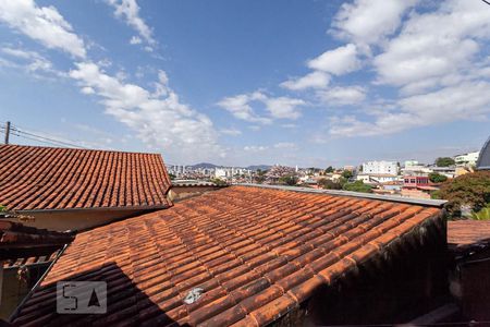 Vista da sala de casa à venda com 4 quartos, 100m² em Santa Cruz, Belo Horizonte