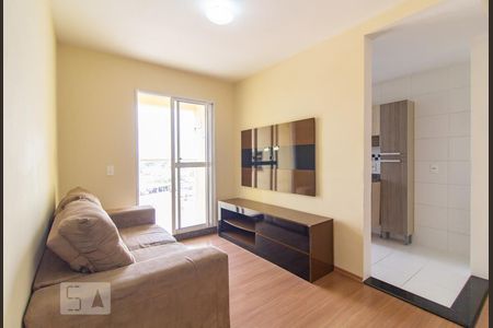 Sala de apartamento para alugar com 2 quartos, 55m² em Xaxim, Curitiba