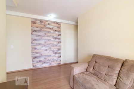 Sala de apartamento para alugar com 2 quartos, 55m² em Xaxim, Curitiba