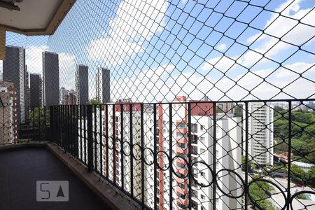 Varanda de apartamento à venda com 4 quartos, 147m² em Jardim Ampliação, São Paulo