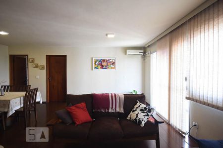 Sala de apartamento para alugar com 4 quartos, 147m² em Jardim Ampliação, São Paulo